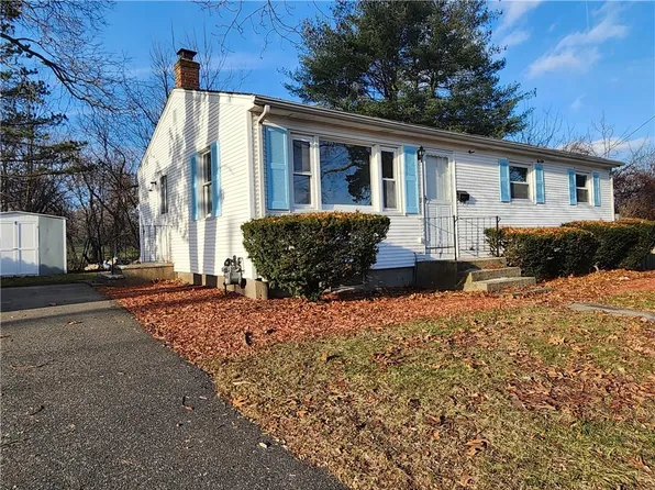 3 Beeckman Ave, Cranston, RI 02920