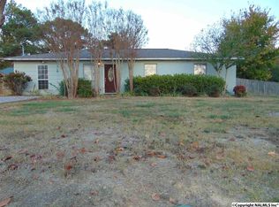 303 Hanson St, Albertville, AL 35951