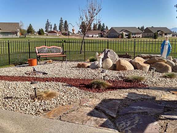 2nd image of 1112 Heritage Dr