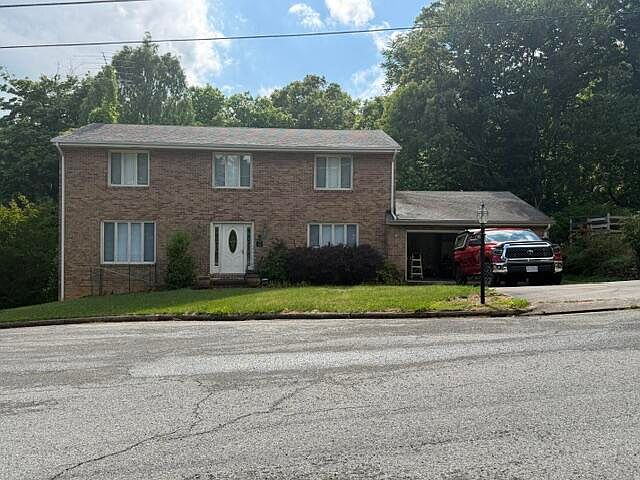 1st image of 3521 Lakeland Dr