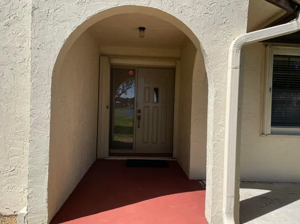 420 Ashwood Pl, Boca Raton, FL 33431