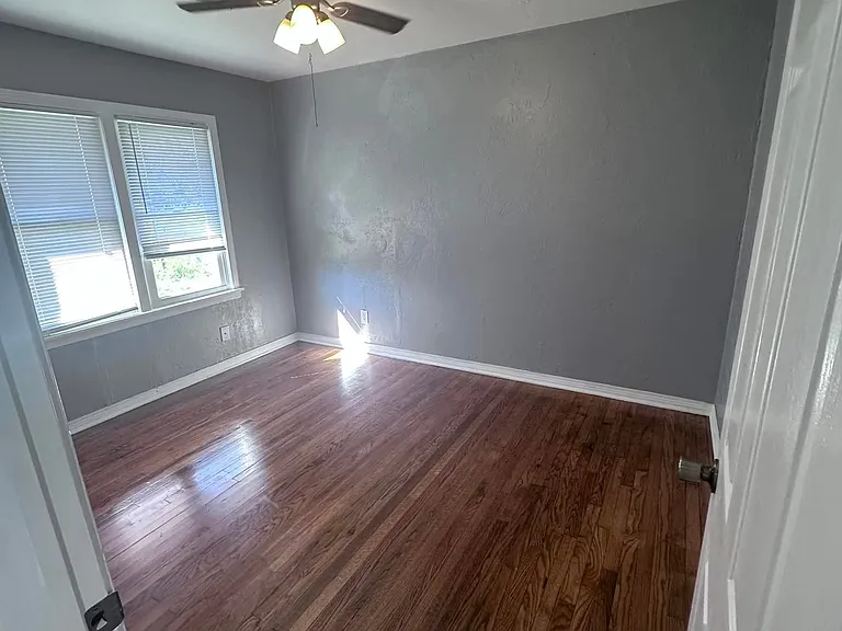 837 W Moore Ave — Photo 34