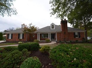 1134 S Charlemagne Dr, Lake Saint Louis, MO 63367