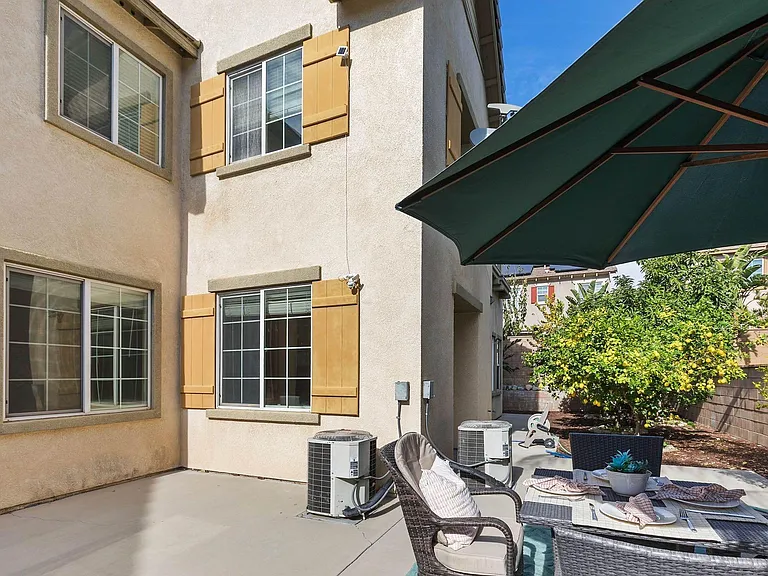 7597 Freestone Ct — Photo 30