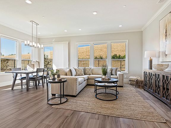 Great Dining Room Virtually Rendered