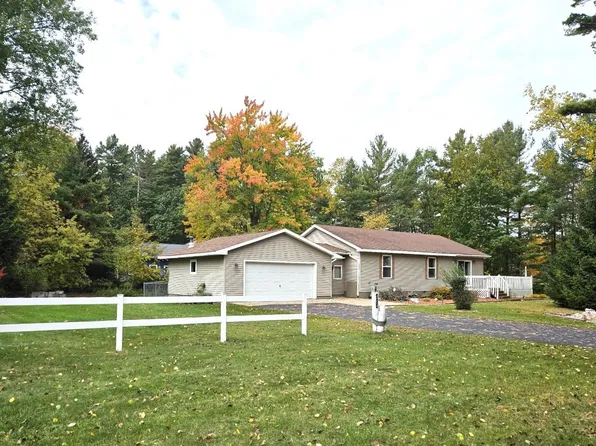 404 11th Ave, Tawas City, MI 48763