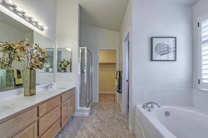 885 Windsor Hills Cir — Photo 16