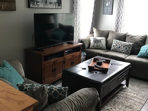 4th image of 39679 N Warren Ln #465-5