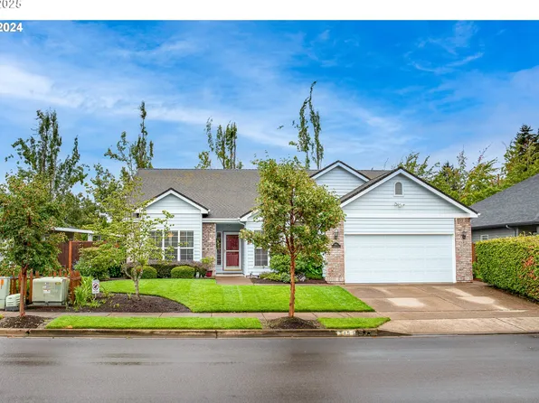 945 Old Orchard Ln, Springfield, OR 97477