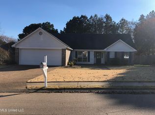 313 S Place Dr, Madison, MS 39110