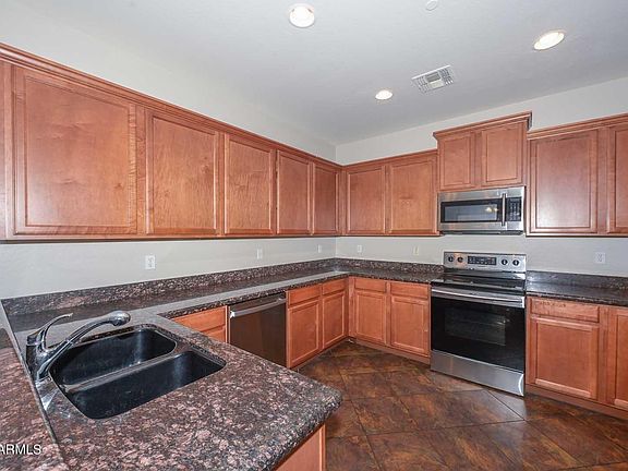 3rd image of 9140 W MEADOW Drive