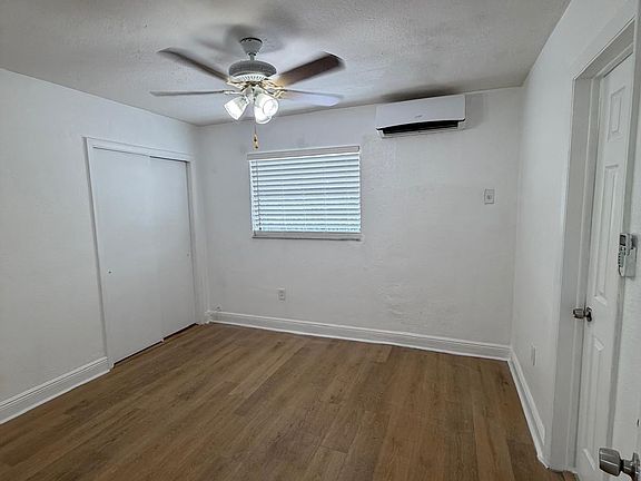 2nd image of 4444 Ludlam Rd APT 25