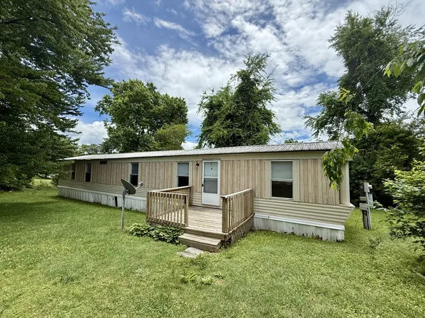 54 Dalton Pine Ridge Rd, Hendersonville, NC 28792