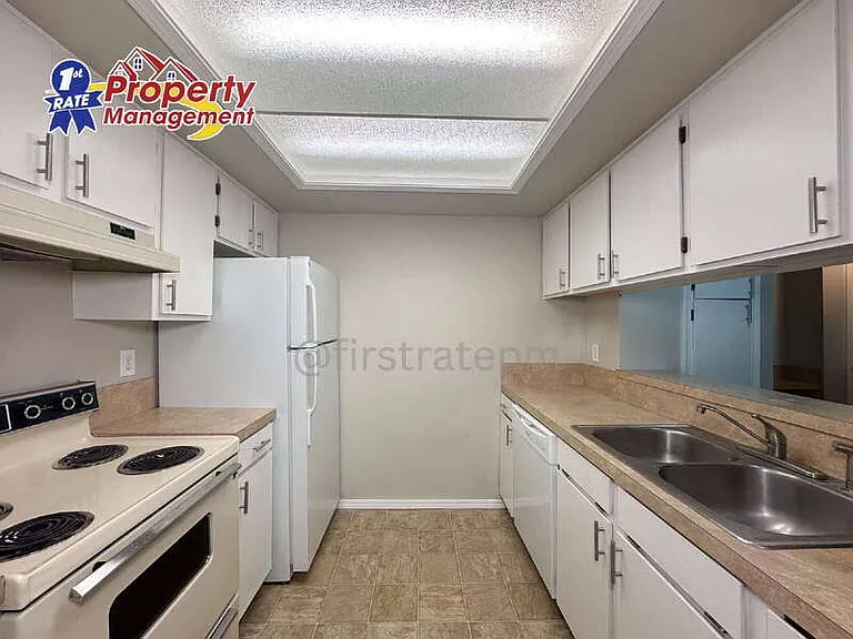 2895 W Malad St — Photo 11