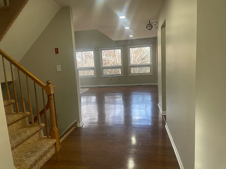 Foyer - 1