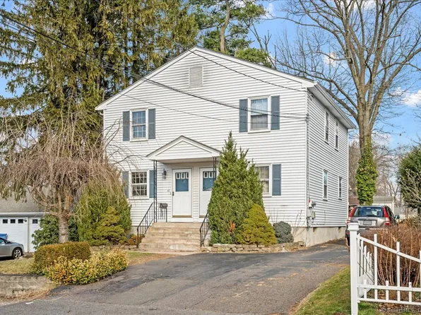 39 Packard Street, Manchester, CT 06040