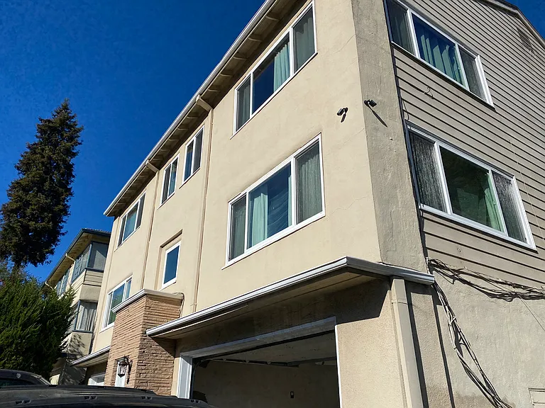 2200 Mountain Blvd #4 — Photo 10