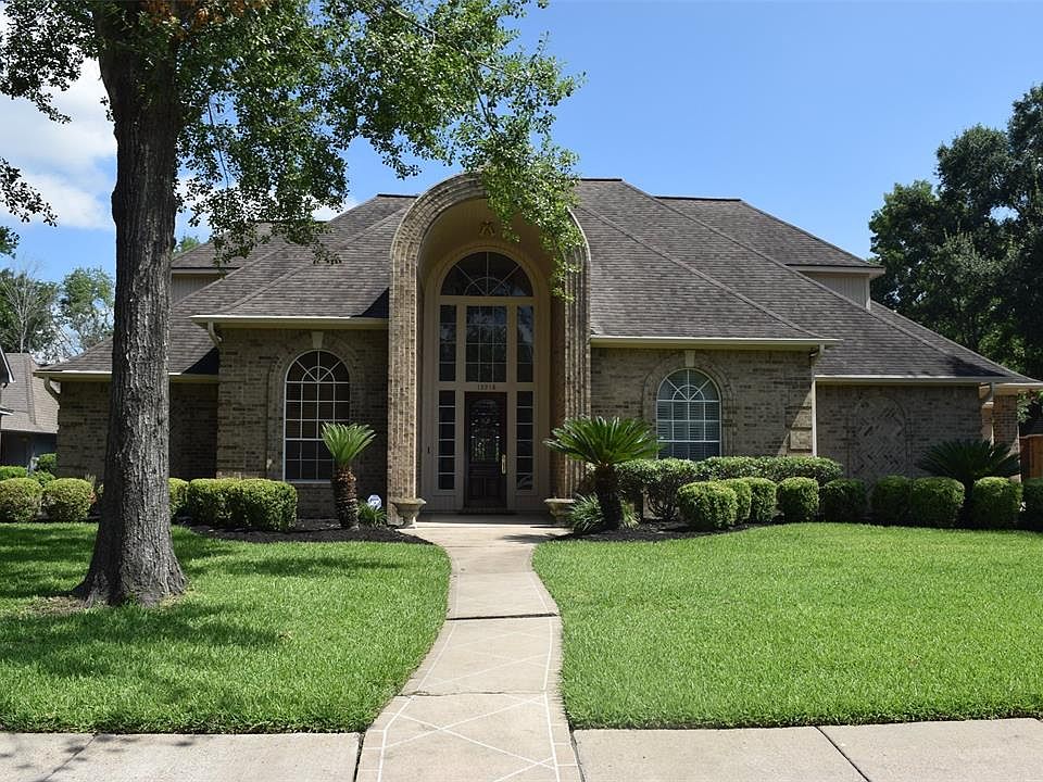 1st image of 13918 Emerald Forest Ct