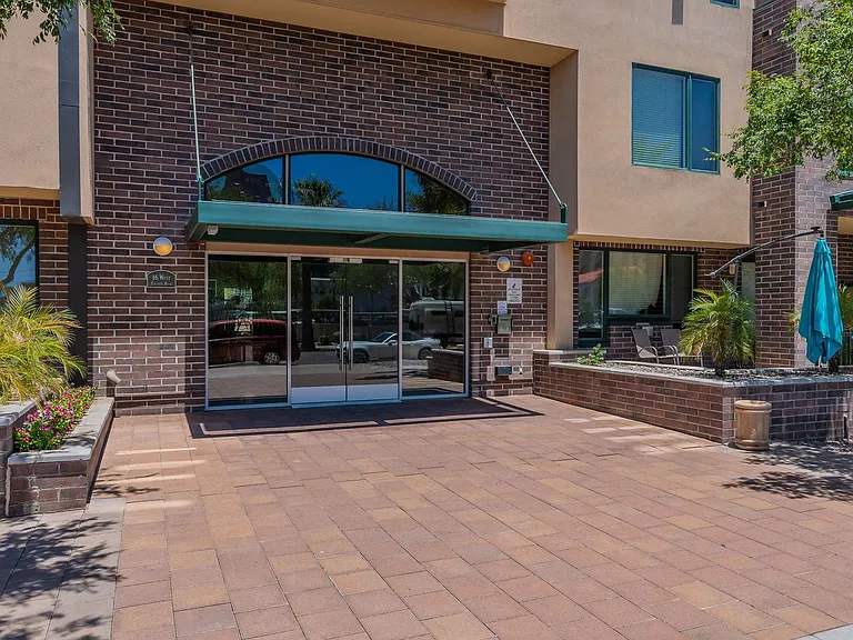 16 W Encanto Blvd #130 — Photo 3