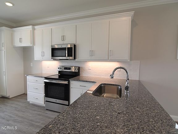 5th image of 175 Brunswick Drive