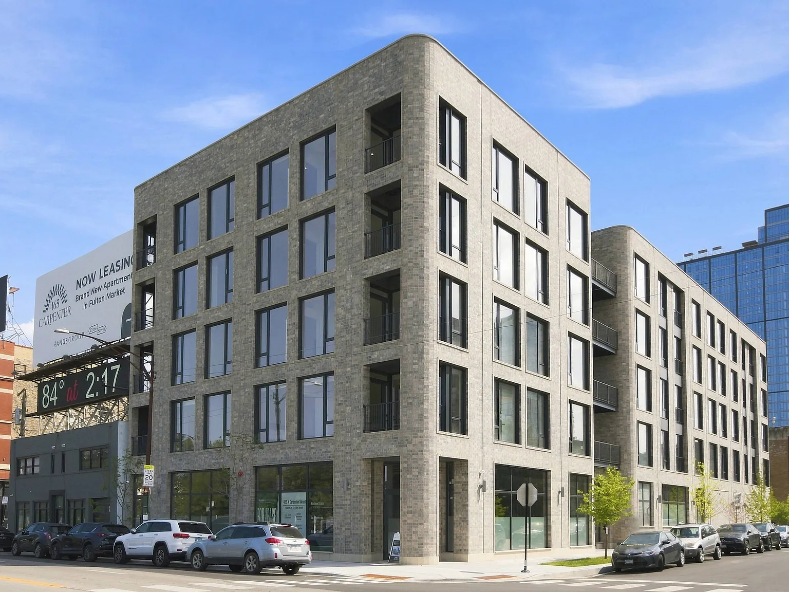 465 Carpenter — Photo 1