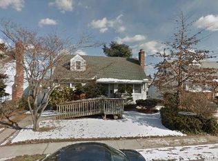 43 Branch Ave, Freeport, NY 11520