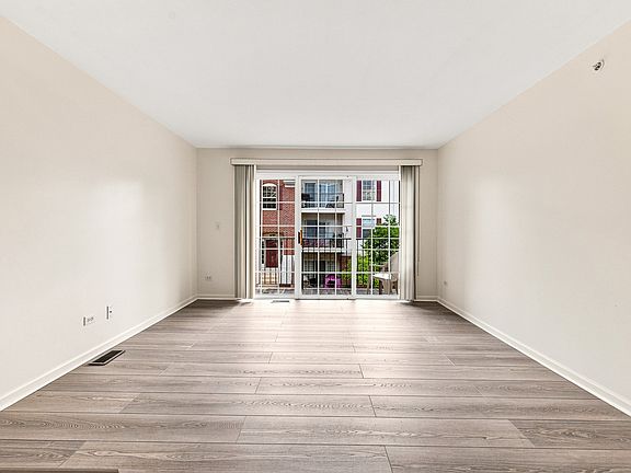 5th image of 700 Mill Cir Unit 203