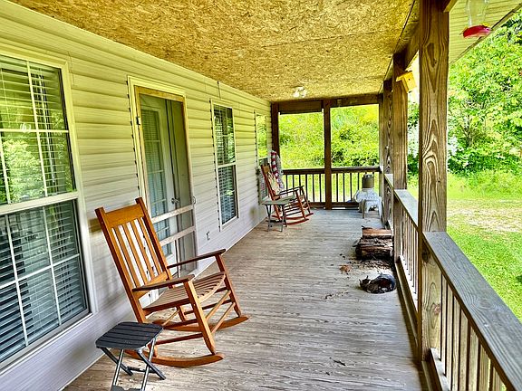 20th image of 131 Gibson Hollow Rd