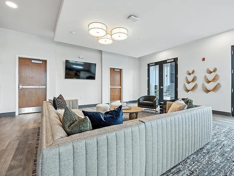 Modern & Inviting Lounge Area