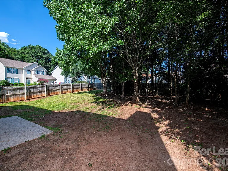 7405 Wapiti Ct — Photo 22