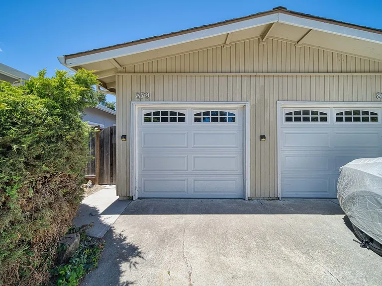 877 Miller Ave — Photo 26