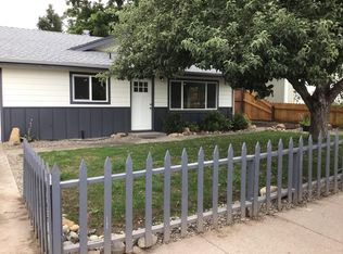 302 Rockfellow Dr, Mount Shasta, CA 96067