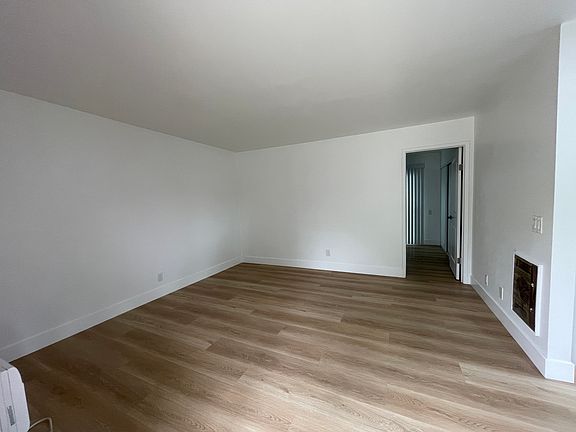 5th image of 2330 N Grand Ave #50