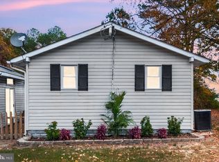 120 Santa Anita Dr, Colonial Beach, VA 22443