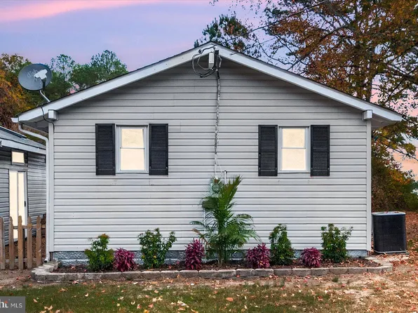 120 Santa Anita Dr, Colonial Beach, VA 22443