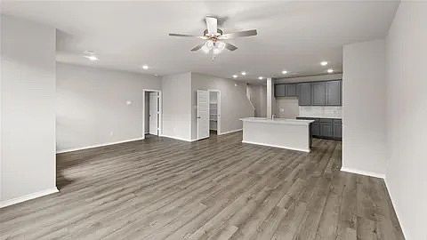 5th image of 8009 Gangway Dr