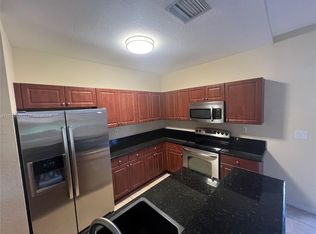 9239 SW 227th St UNIT 10, Cutler Bay, FL 33190