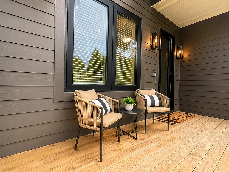 Watch movies under the stars, gather around the fire, play games and create unforgettable memories with your own private rooftop deck and skyline views. Featuring a 150" outdoor theater, fire pit, lounge seating, and games.