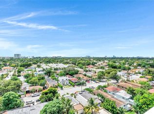 900 SW 8th St APT 1110, Miami, FL 33130