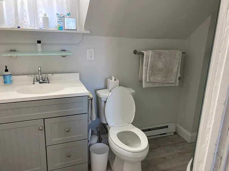 33 Pine St #2 — Photo 6