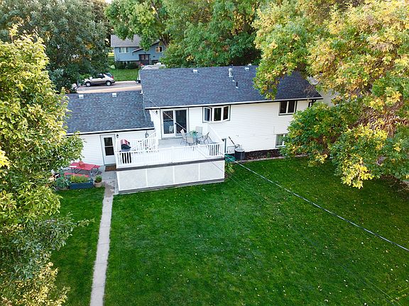 2nd image of 1115 William Ave
