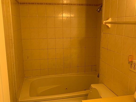 3rd image of 363 W Merritt Ave #A