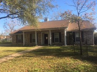 1813 Leona Dr, College Station, TX 77840