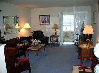 328 Jefferson Ct, Royersford, PA 19468