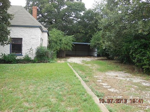 3rd image of 605 S Lamar St