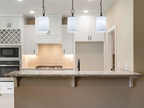 5th image of 7304 SW High Meadow Blvd