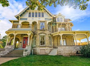 220 St Lawrence AVENUE, Janesville, WI 53545