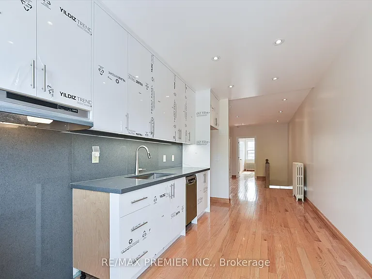 1575 Bayview Ave — Photo 6