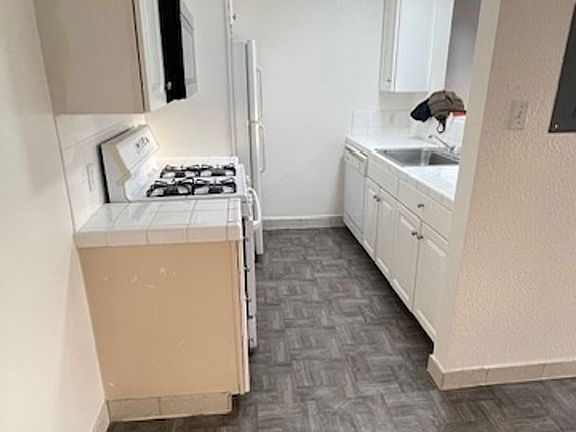 3rd image of 1642 Clayton Rd APT 7