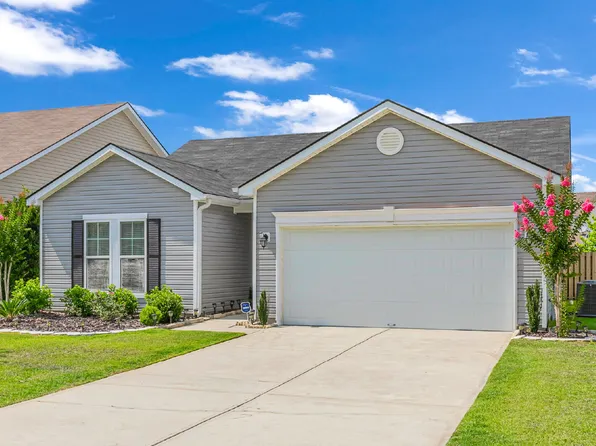 88 Crystal Lake Dr, Savannah, GA 31407